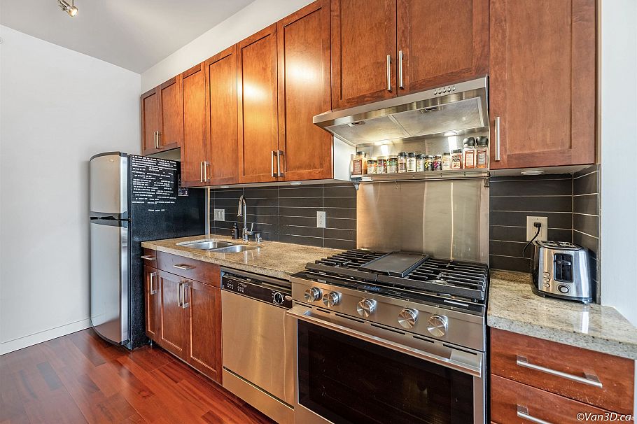 306 2055 Yukon Street Vancouver, BC - 6