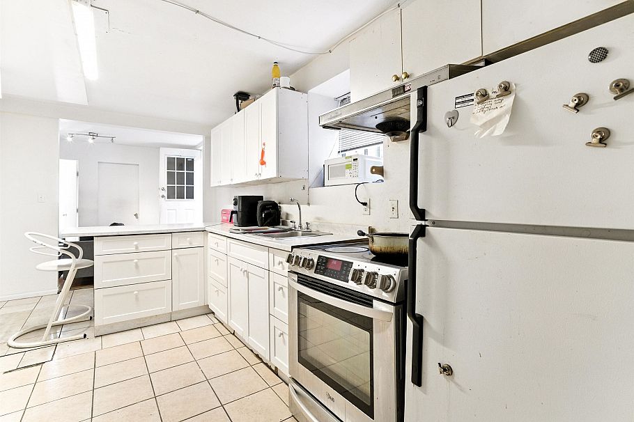 4987 Hoy Street Vancouver, BC - 25