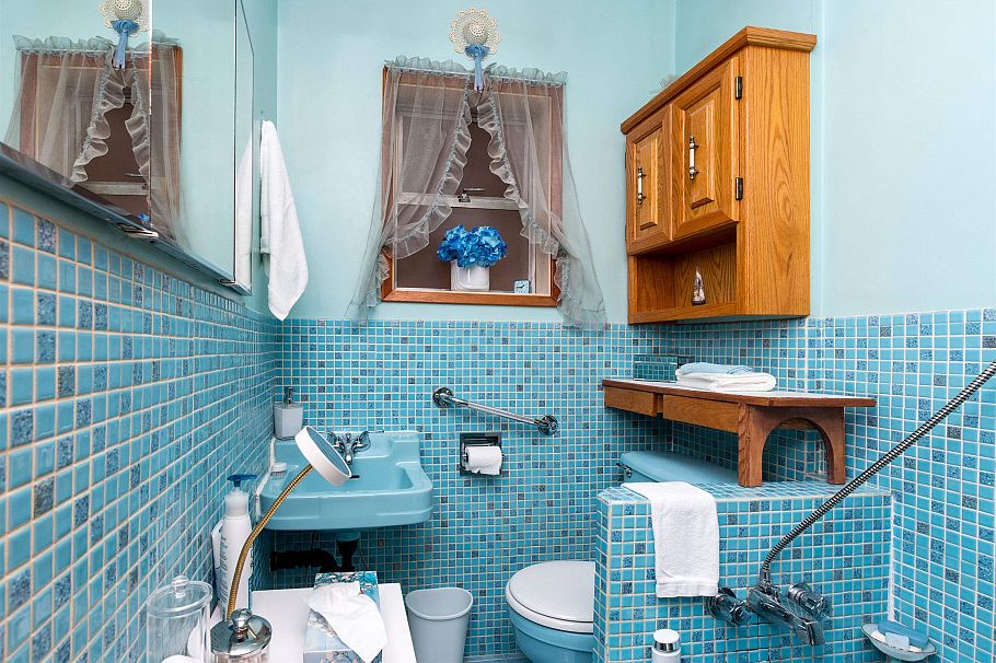 2236 Kitchener Street Vancouver, BC - 18