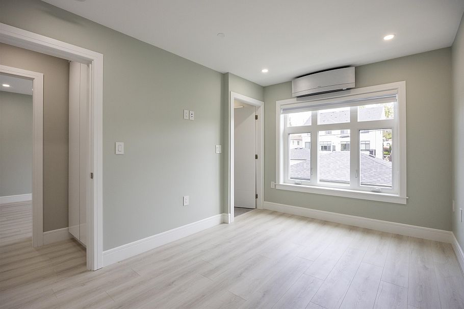 2 5808 Lanark Street Vancouver, BC - 18