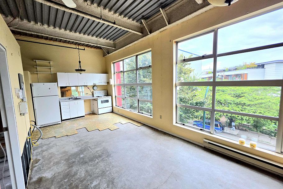 201 272 E 4th Avenue Vancouver, BC - 10