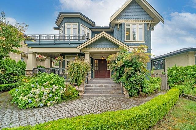 2135 W 37th Avenue Vancouver, BC - 1