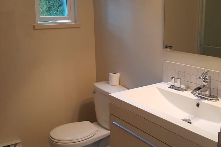 883 Nairn Court North Vancouver, BC - 40