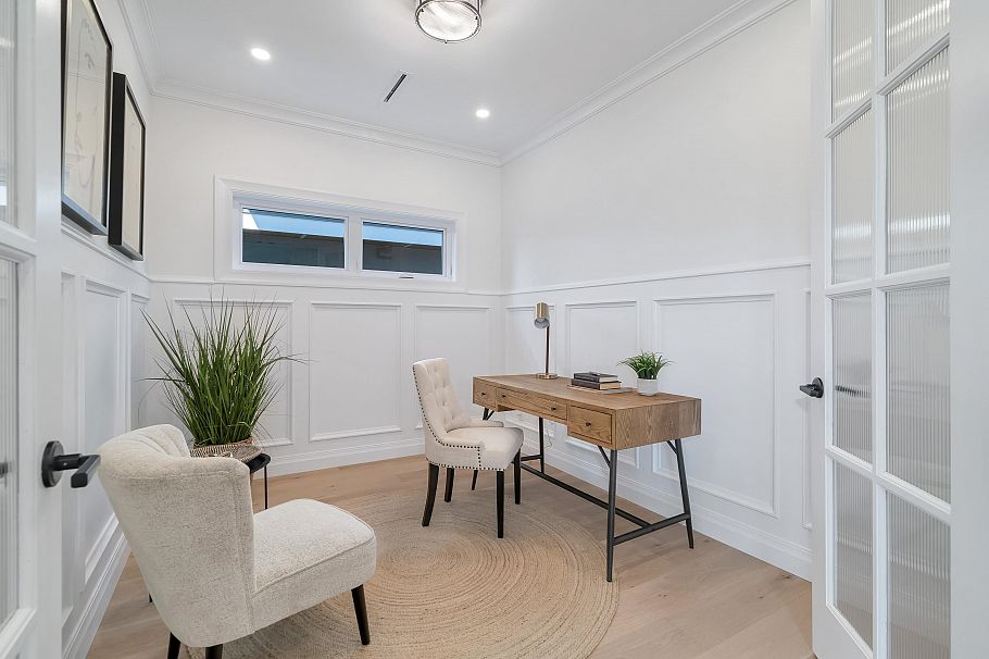 780 E 10th Street North Vancouver, BC - 5