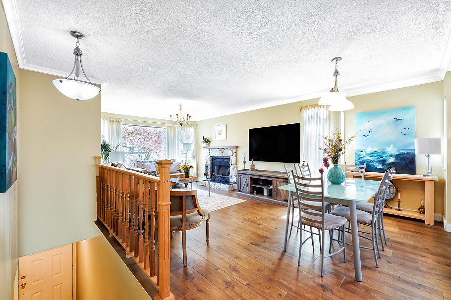 883 Nairn Court North Vancouver, BC - 5