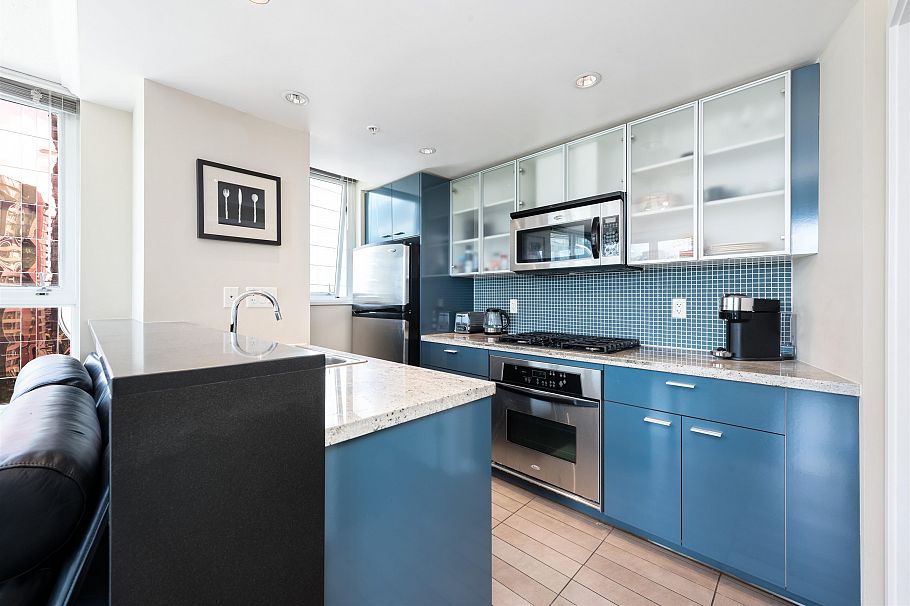 1606 33 Smithe Street Vancouver, BC - 3