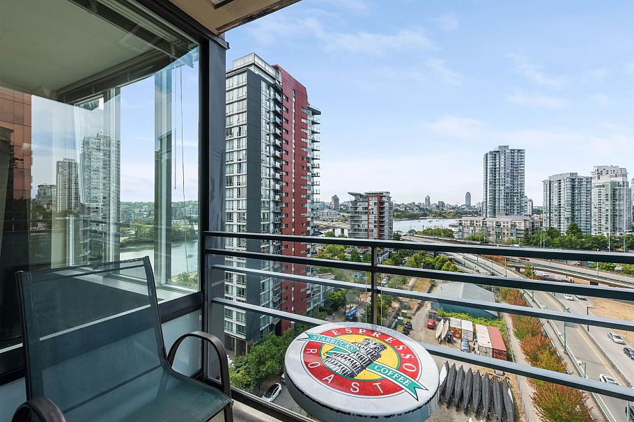 1606 33 Smithe Street Vancouver, BC - 24