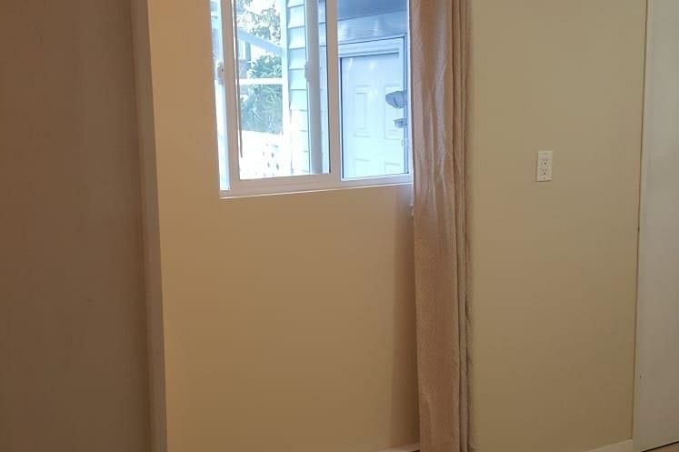 883 Nairn Court North Vancouver, BC - 35