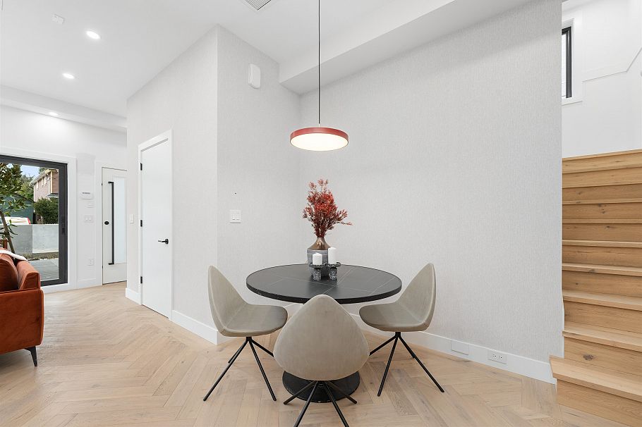 1 3118 Windsor Street Vancouver, BC - 12