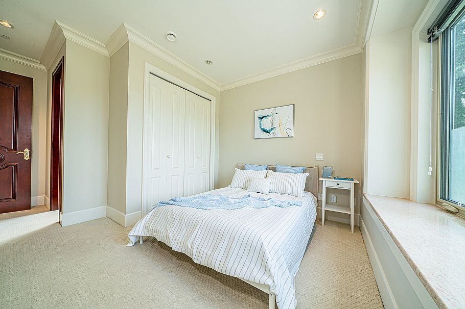 7165 Maple Street Vancouver, BC - 26