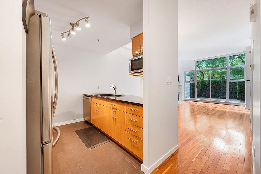 133 Aquarius Mews Vancouver, BC - 13