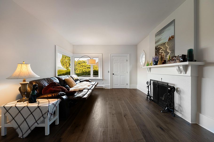 4603 W 5th Avenue Vancouver, BC - 18