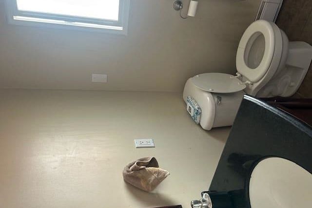 7592 Fraser Street Vancouver, BC - 28