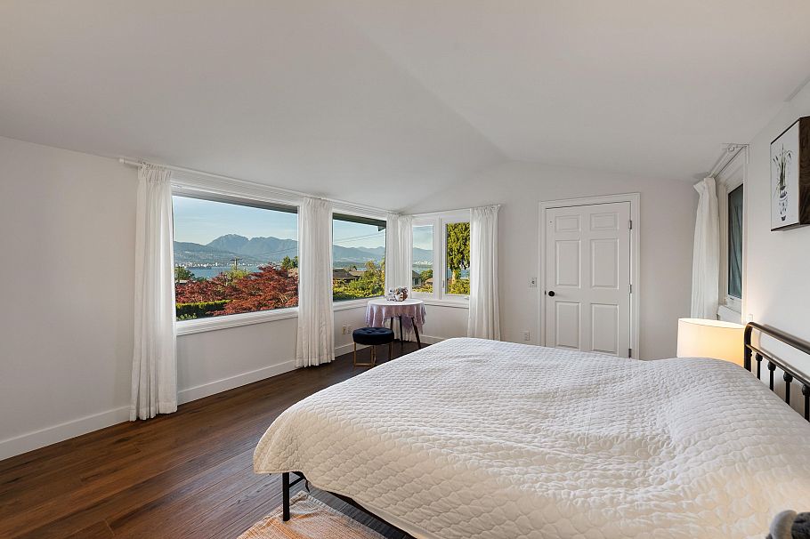 4603 W 5th Avenue Vancouver, BC - 6