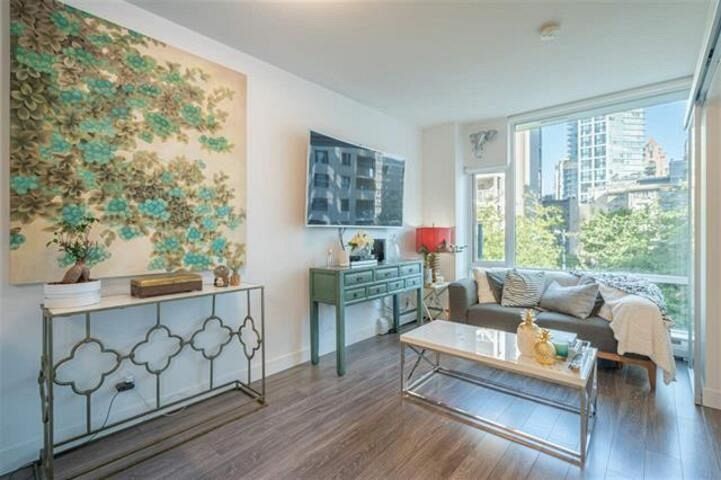 405 1283 Howe Street Vancouver, BC - 4