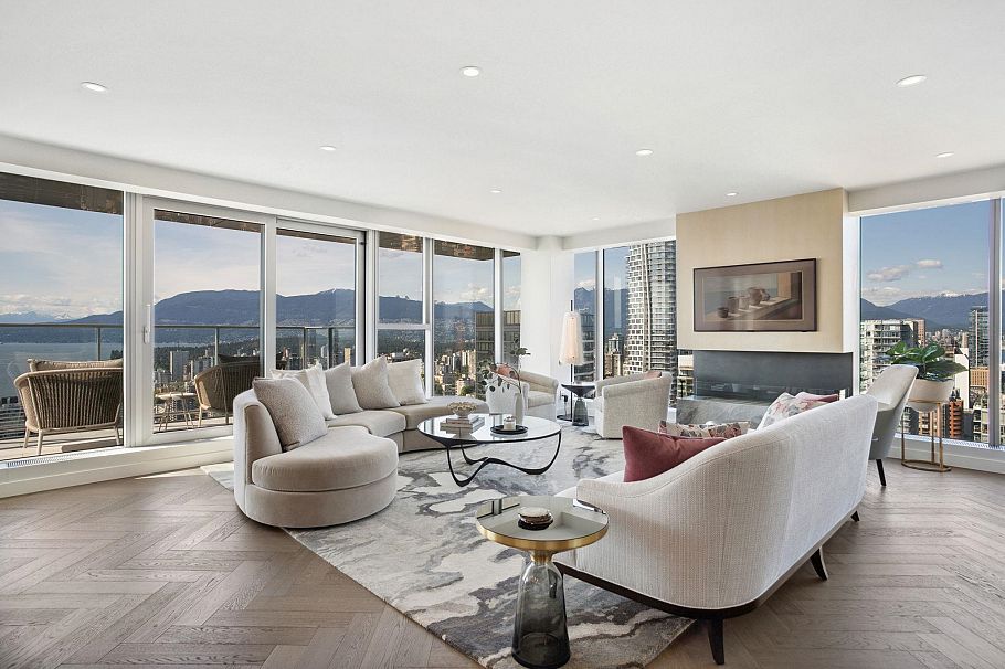 4903 1480 Howe Street Vancouver, BC - 5