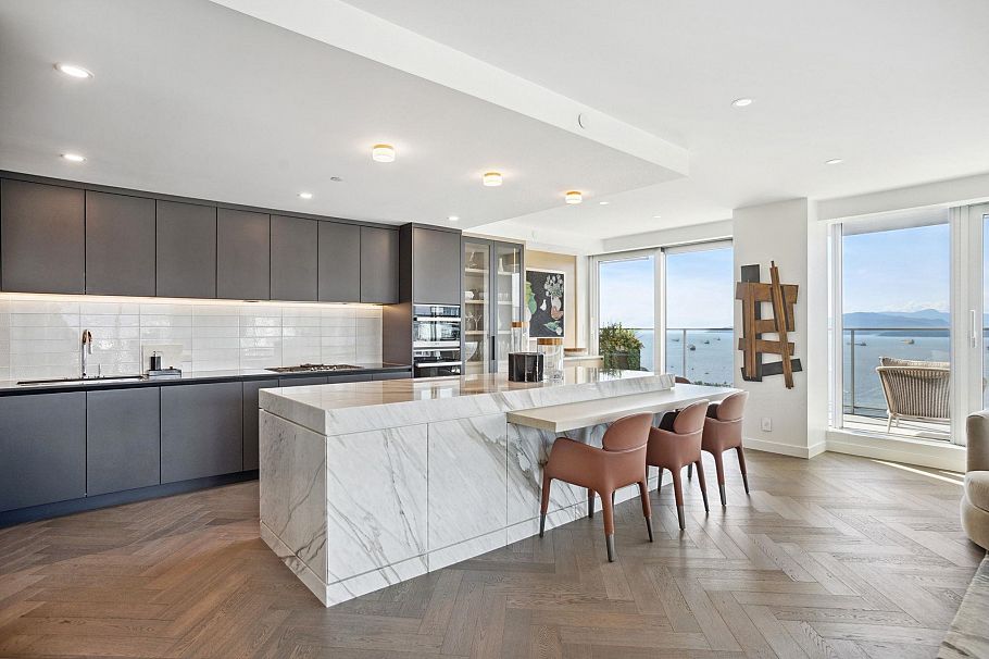 4903 1480 Howe Street Vancouver, BC - 11