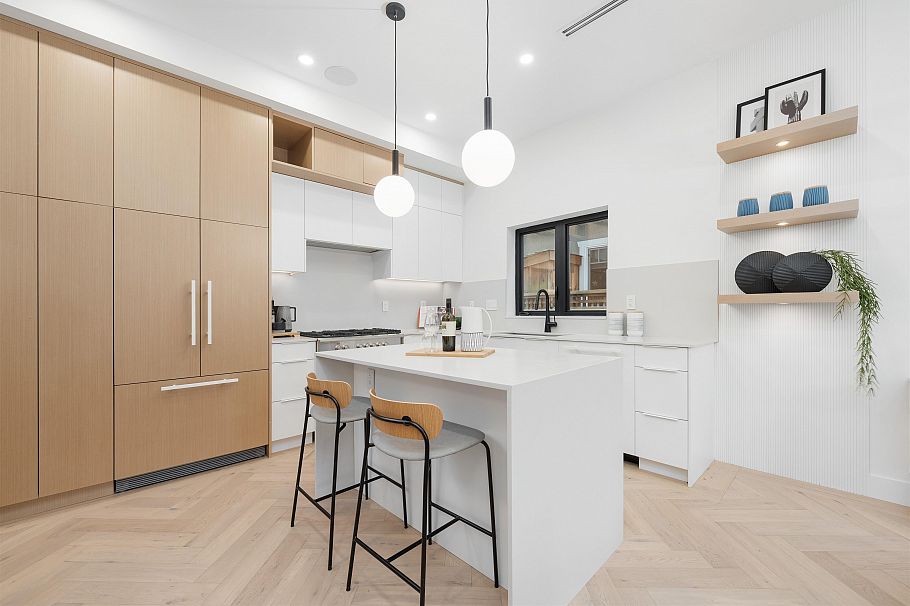 1 3118 Windsor Street Vancouver, BC - 7