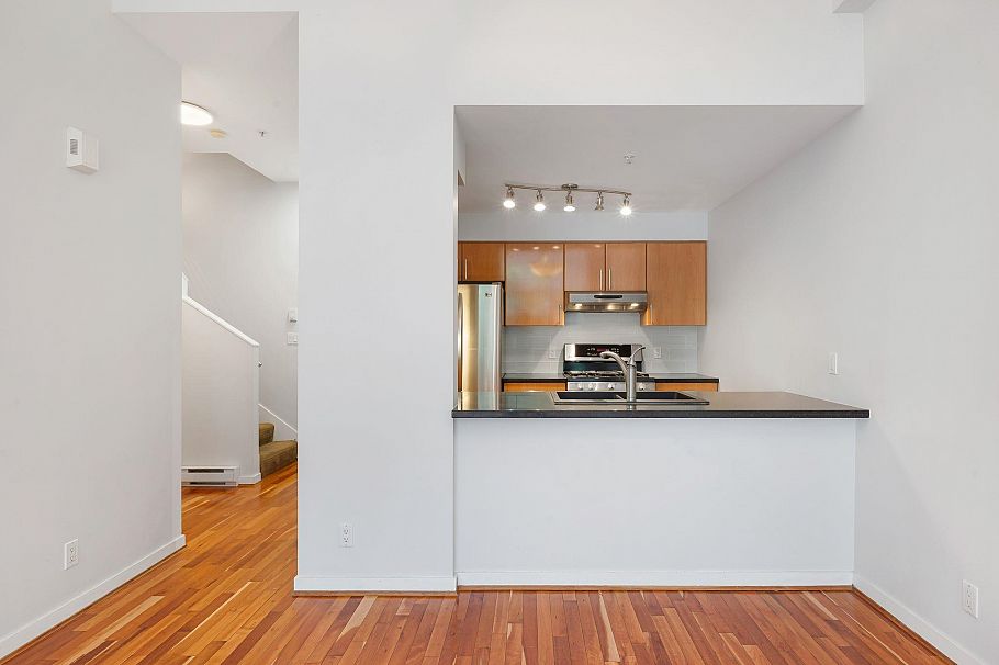 133 Aquarius Mews Vancouver, BC - 11