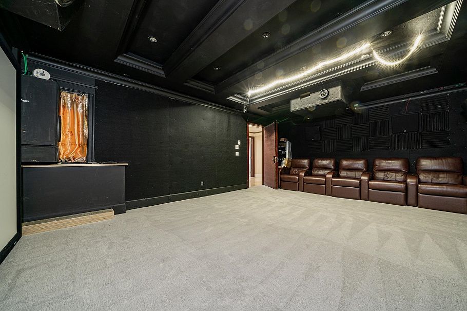 7165 Maple Street Vancouver, BC - 29