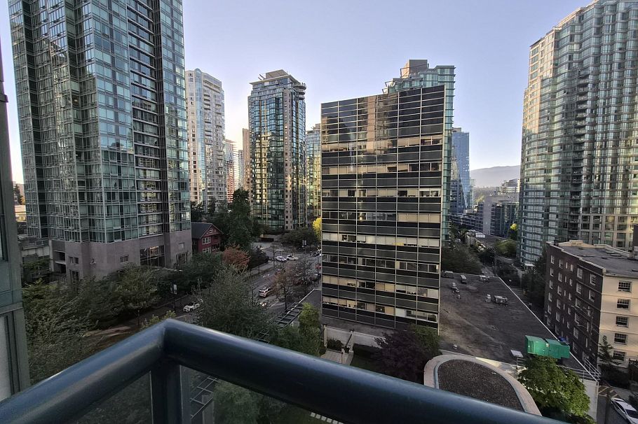 806 1239 W Georgia Street Vancouver, BC - 25