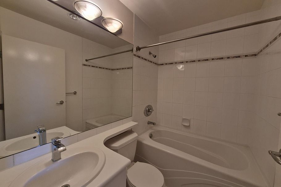 806 1239 W Georgia Street Vancouver, BC - 8