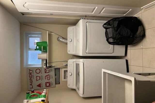 7592 Fraser Street Vancouver, BC - 9