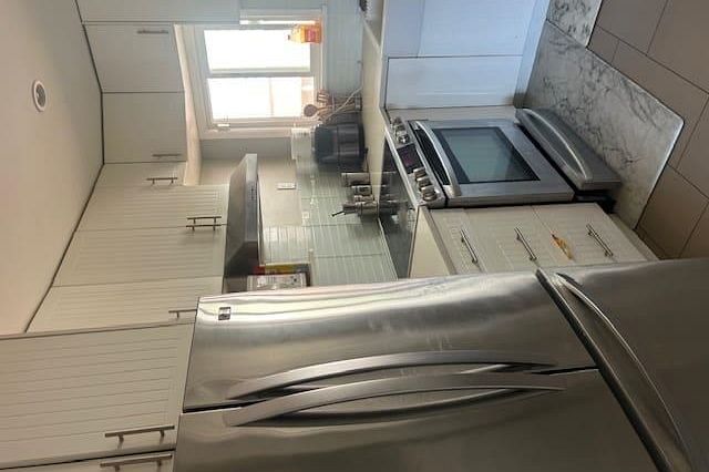 7592 Fraser Street Vancouver, BC - 31