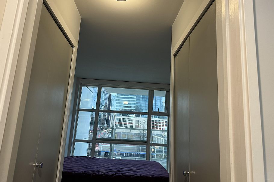 1009 161 W Georgia Street Vancouver, BC - 11