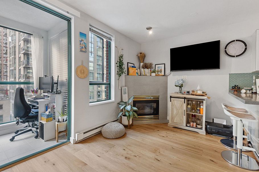 801 939 Homer Street Vancouver, BC - 12