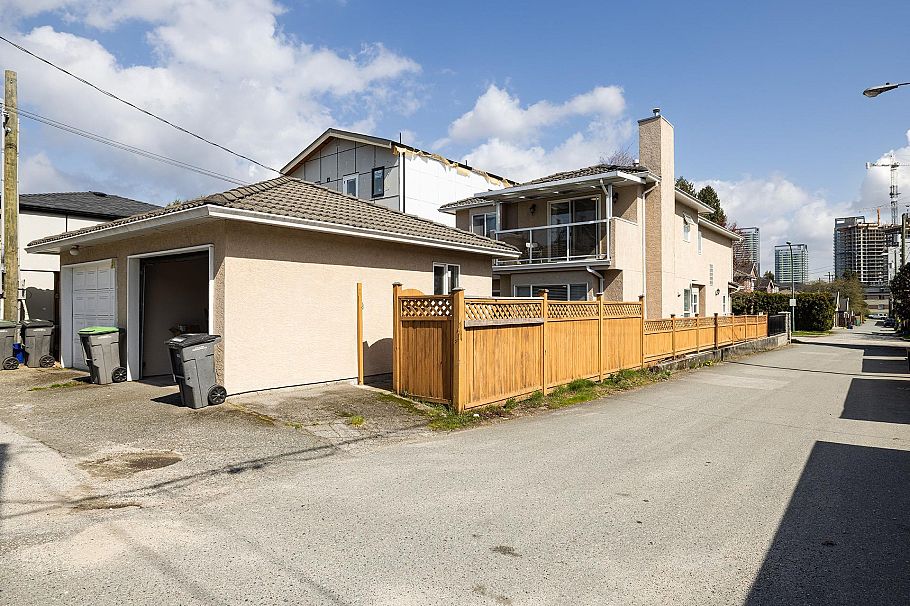 8573 Laurel Street Vancouver, BC - 27