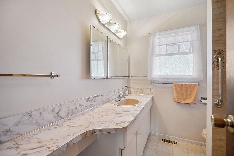 3849 Windermere Street Vancouver, BC - 14