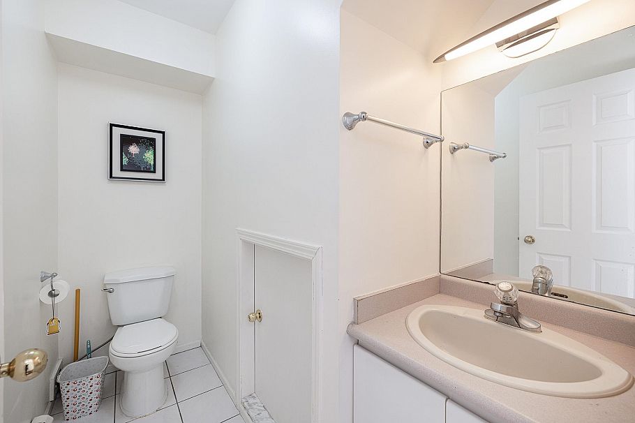 8573 Laurel Street Vancouver, BC - 12