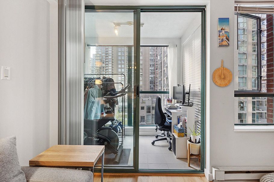 801 939 Homer Street Vancouver, BC - 25