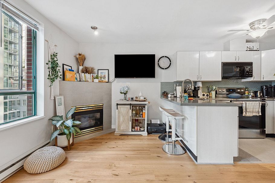 801 939 Homer Street Vancouver, BC - 11