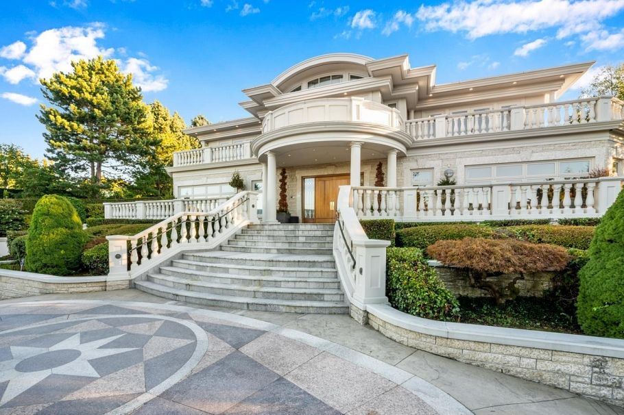 4788 Belmont Avenue Vancouver, BC - 3