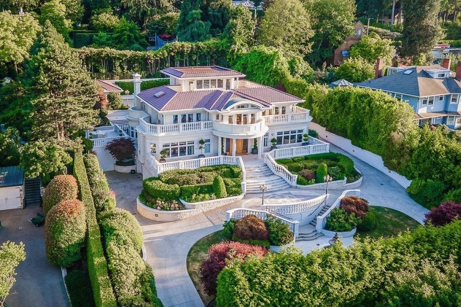 4788 Belmont Avenue Vancouver, BC - 4