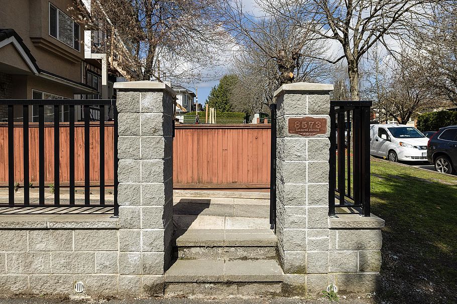 8573 Laurel Street Vancouver, BC - 24