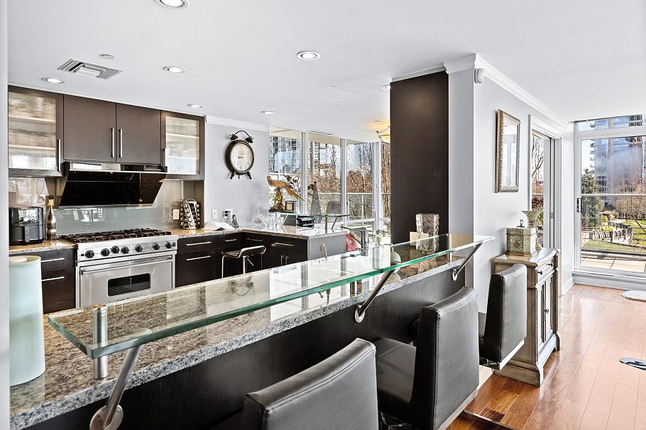 301 638 Beach Crescent Vancouver, BC - 19