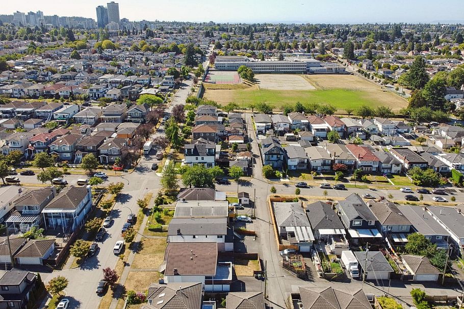 3849 Windermere Street Vancouver, BC - 36