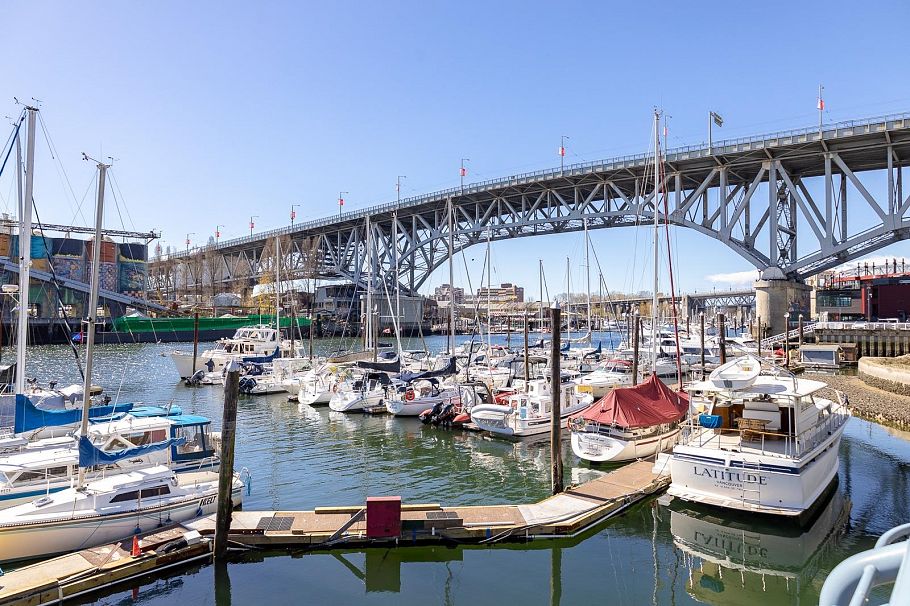 301 638 Beach Crescent Vancouver, BC - 34