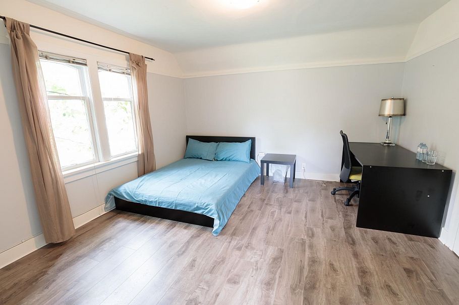 2529 W 41st Avenue Vancouver, BC - 15