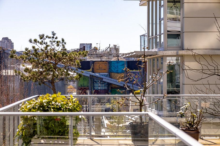 301 638 Beach Crescent Vancouver, BC - 32