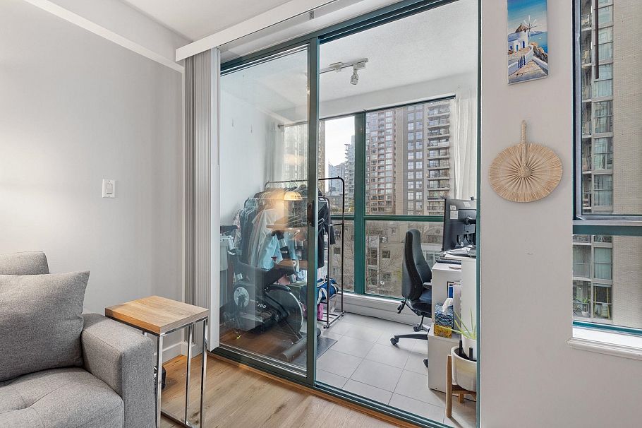 801 939 Homer Street Vancouver, BC - 24