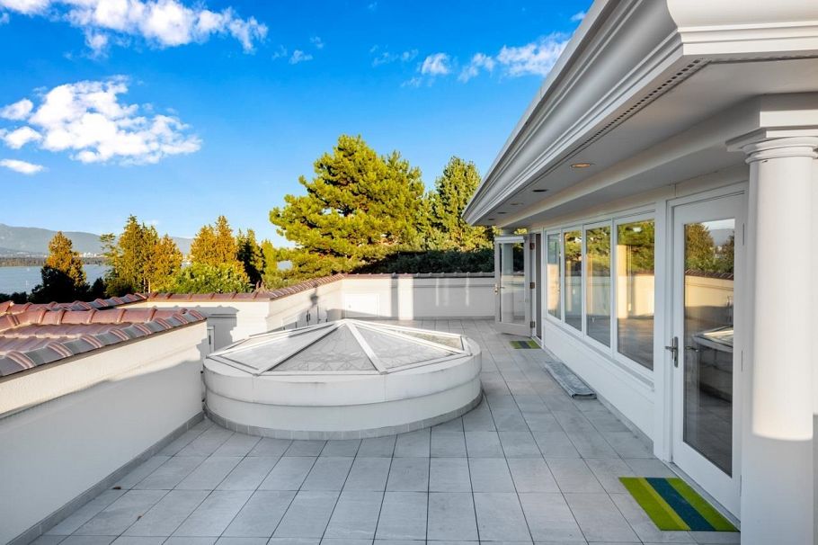 4788 Belmont Avenue Vancouver, BC - 28