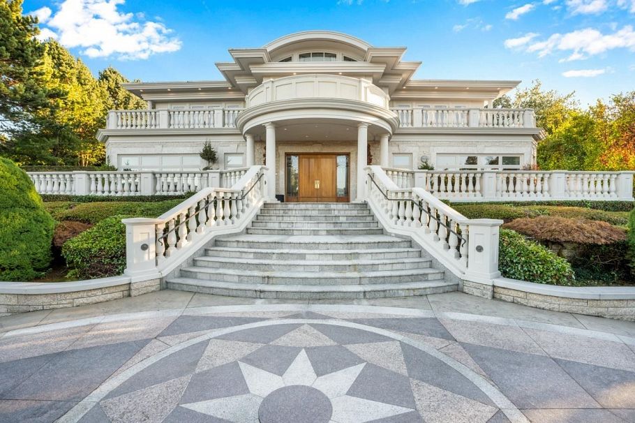 4788 Belmont Avenue Vancouver, BC - 1