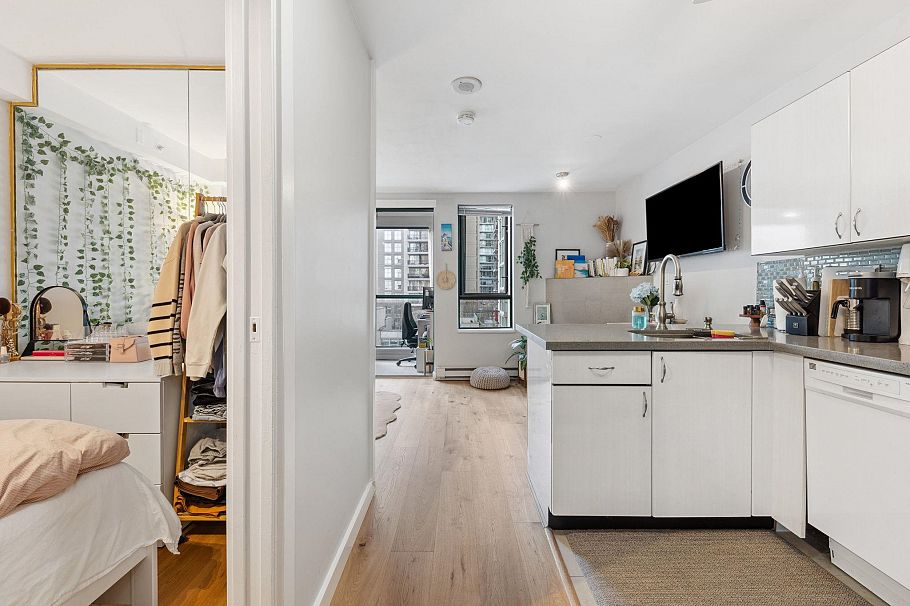 801 939 Homer Street Vancouver, BC - 21