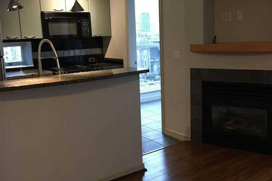 1505 1068 Hornby Street Vancouver, BC - 2