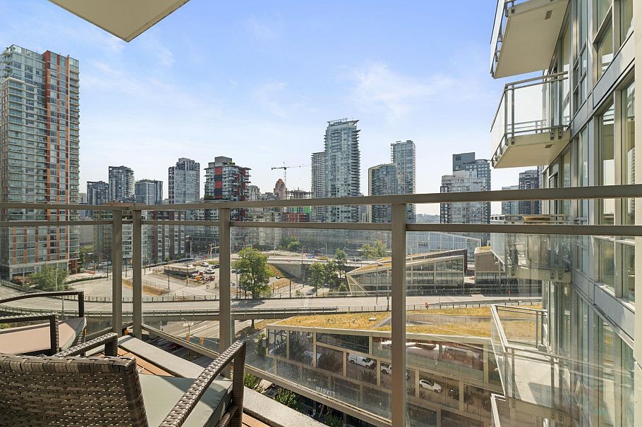 1202 1455 Howe Vancouver, BC - 15