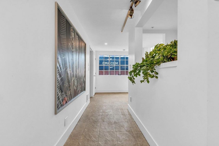 141 Alexander Street Vancouver, BC - 38